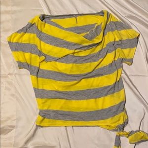 ~Olivia Moon~ Gray & Yellow Wide Stripe Top